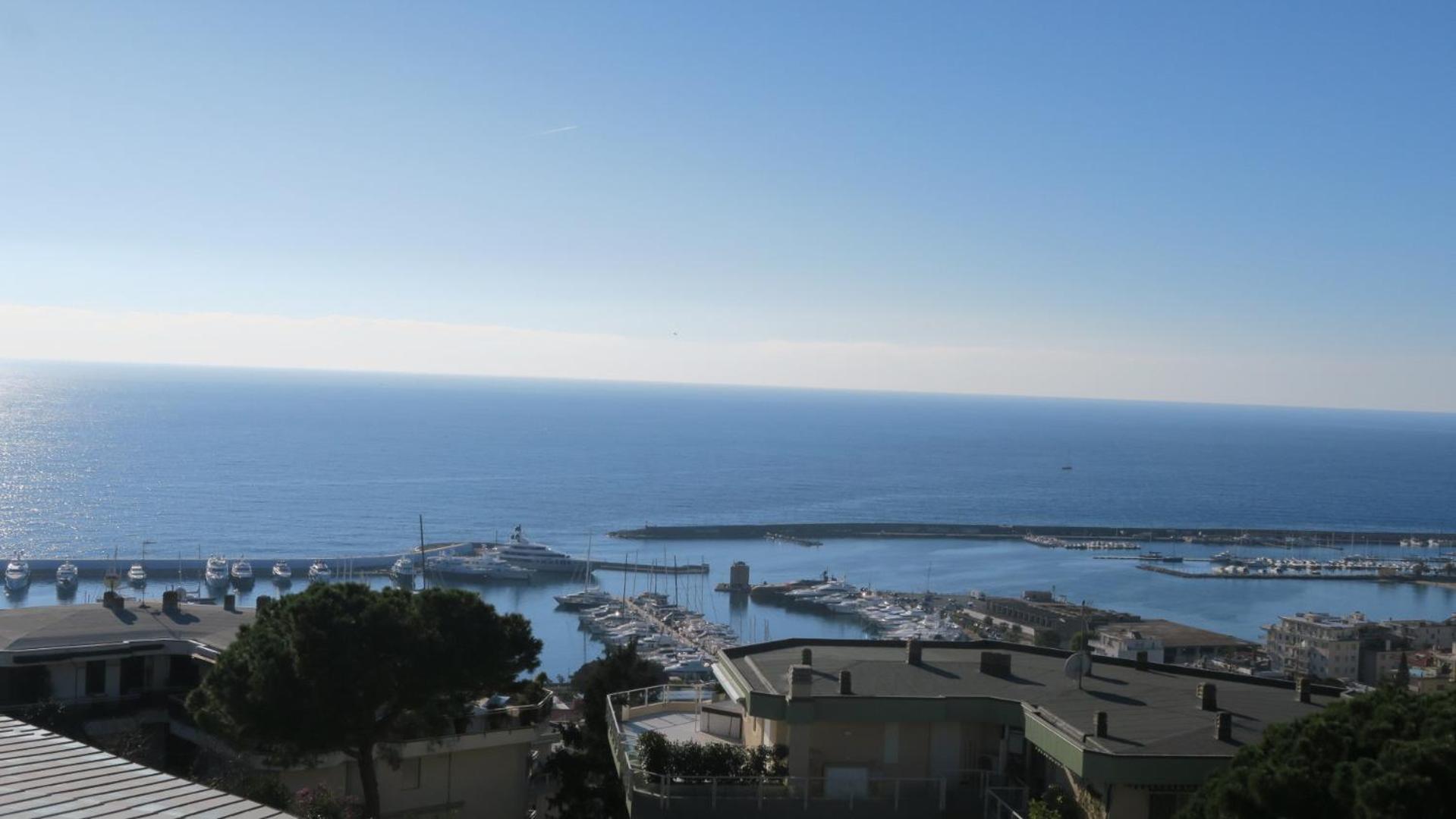 Terrazzavistamare, Piscina, Campodatennis Lägenhet Sanremo Exteriör bild